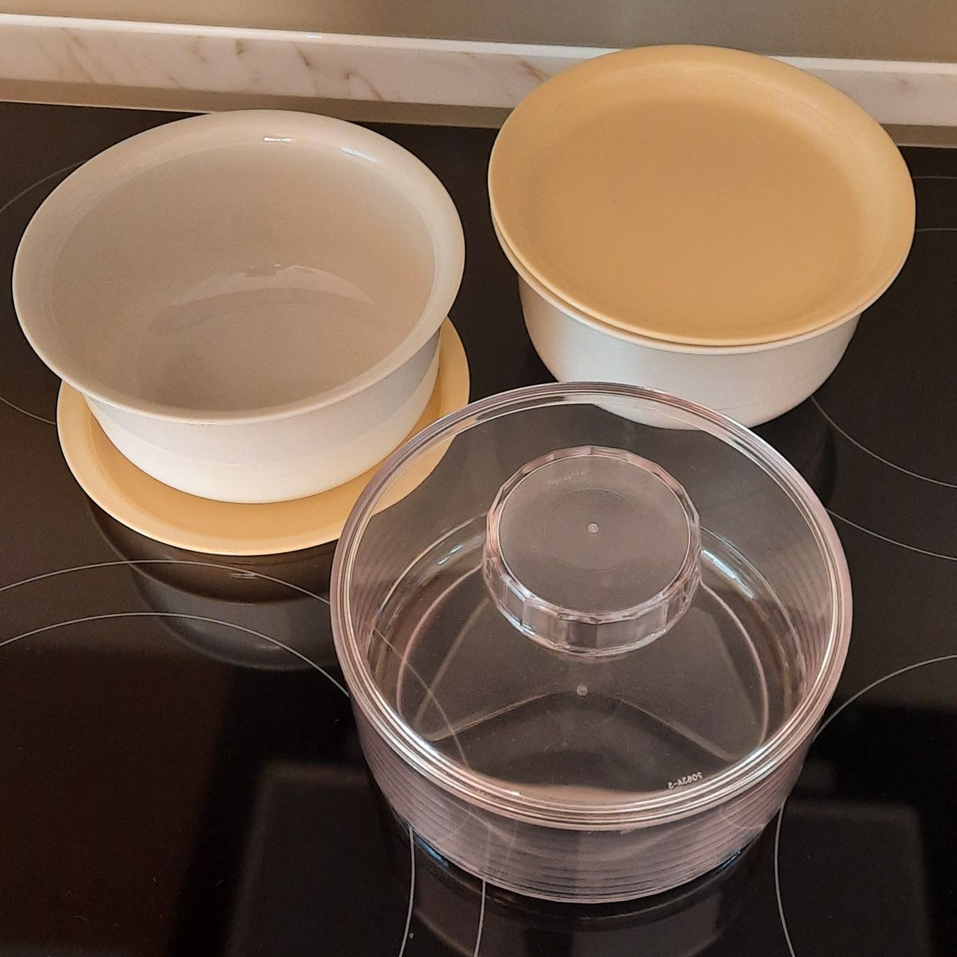 Geschirrsets: Grosses Tupperset neu – Neu (gemäss Beschreibung) aus Bonaduz von Kr12pn 4