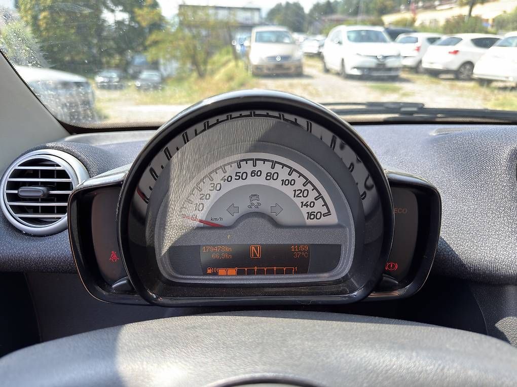 Autos: Smart fortwo 1.0 mhd (AUTOMATICA - TARGABILE) – D'occasion à Agno par jonnyautosagl 6