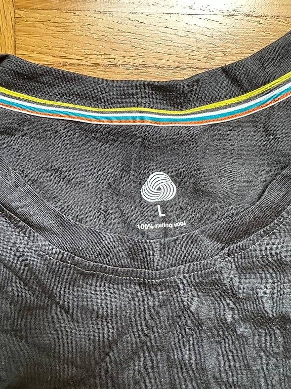 T-shirt: Merino t-shirt – Nuovo (secondo la descrizione) da Zürich venduto da abiiStore 1