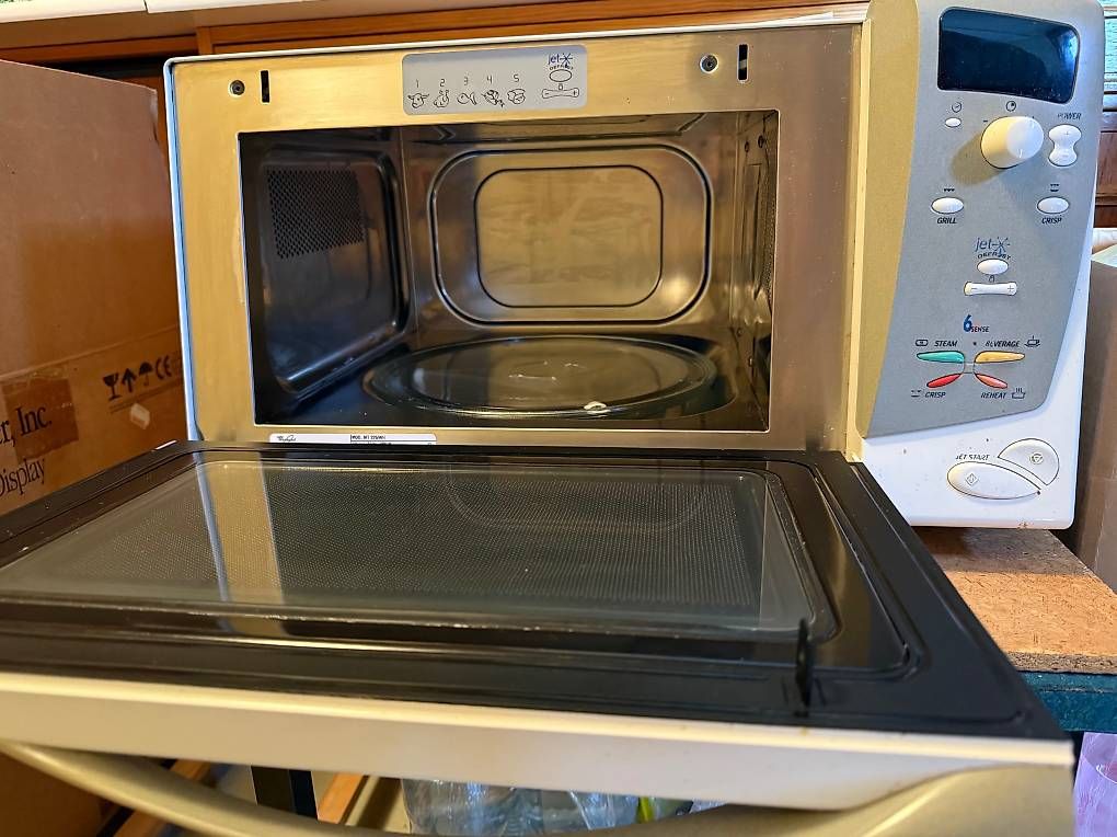 Küchengeräte: Mikrowelle Whirlpool Talent Compact – Gebraucht aus Rüschegg Heubach von safari13 1
