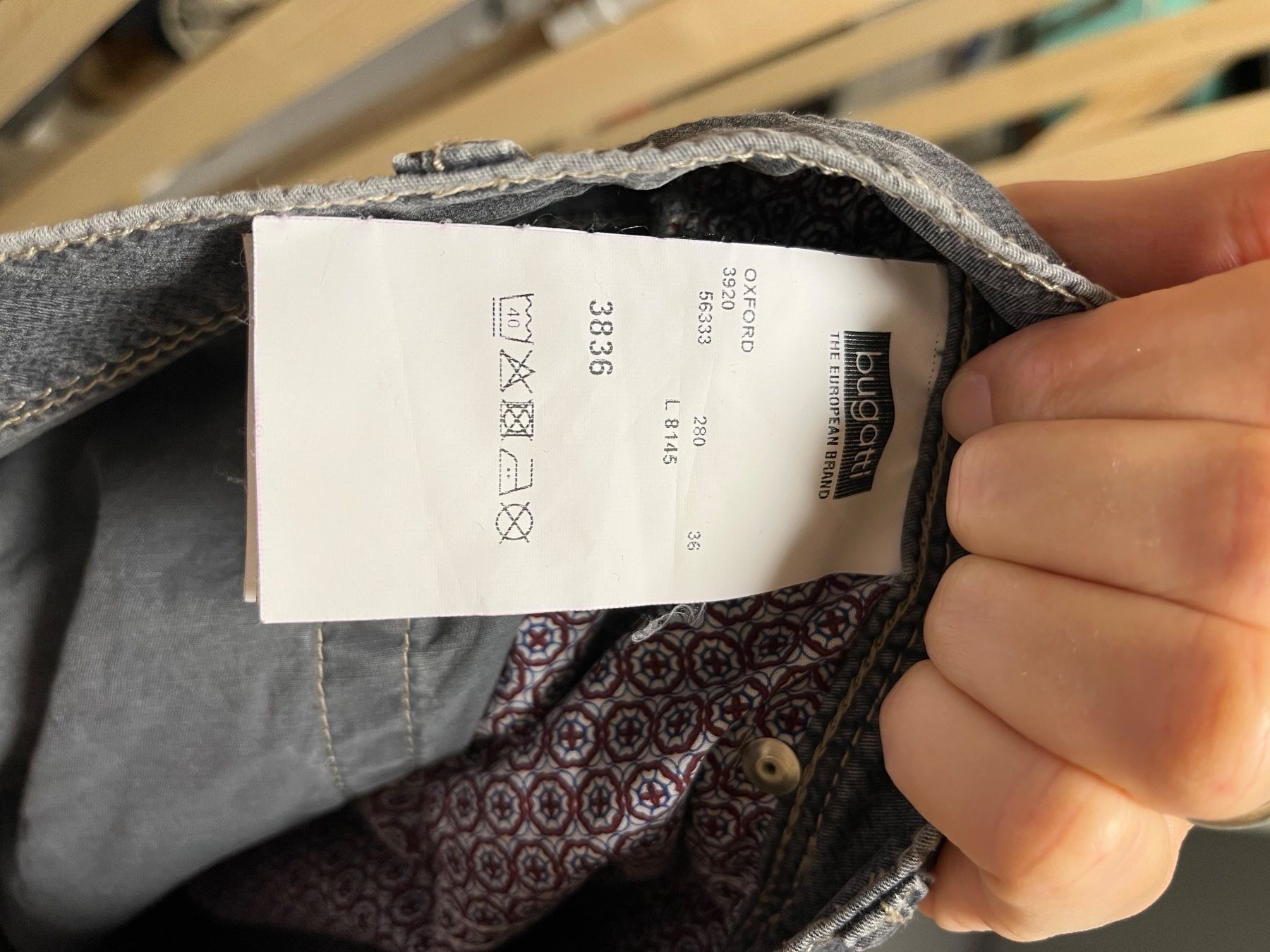 Bugatti Pantaloni: Bugatti Herren Hose Stoff grau 36 – Usato da Steffisburg venduto da Gretchenfrage 2