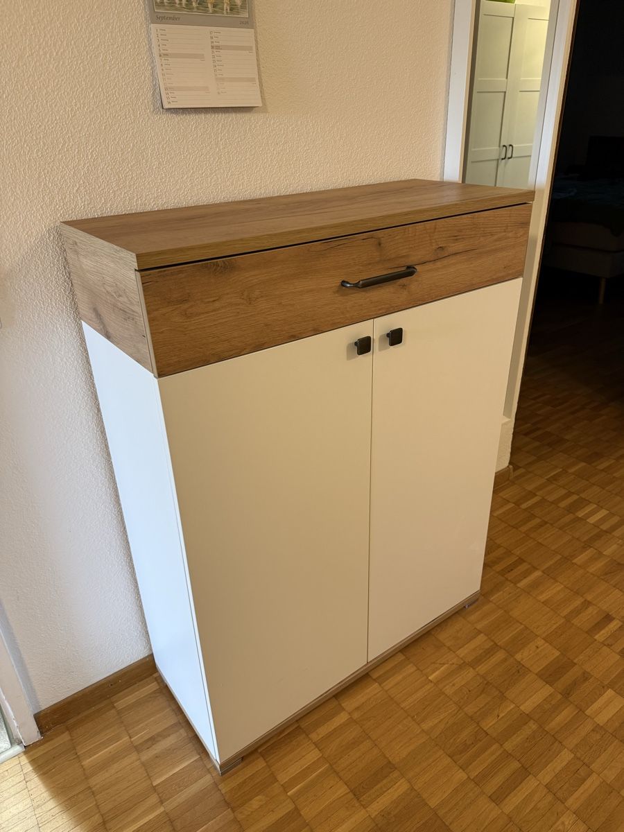 Guardaroba: Schuhschrank – Usato da Thun venduto da Schnappschuss