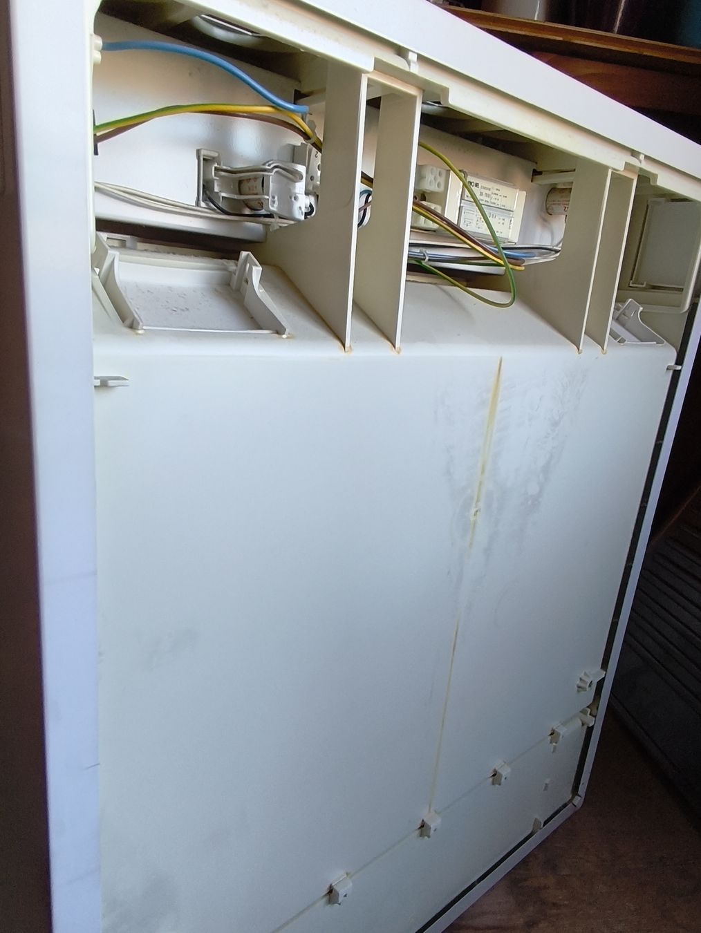 Armoires miroirs: Spiegelschrank Schneider – D'occasion à Wilen b. Wil par DasHirn 3