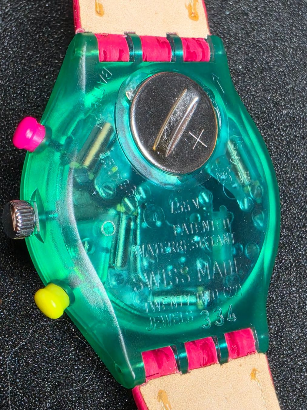 Swatch Orologi: Swatch Chrono SCL103 "Pink Springs" 1993 – Nuovo e nell'imballaggio originale da Bülach venduto da TimeDealsNow 8