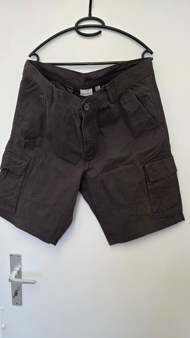 Pantaloni: Shorts – Usato da Dübendorf venduto da Jolenia 1