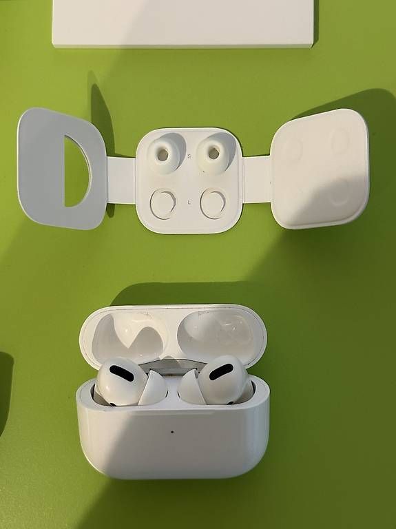 Apple Casques audio: AirPods Pro 1. Generation – Défectueux à ZUFIKON par SULMI01 2