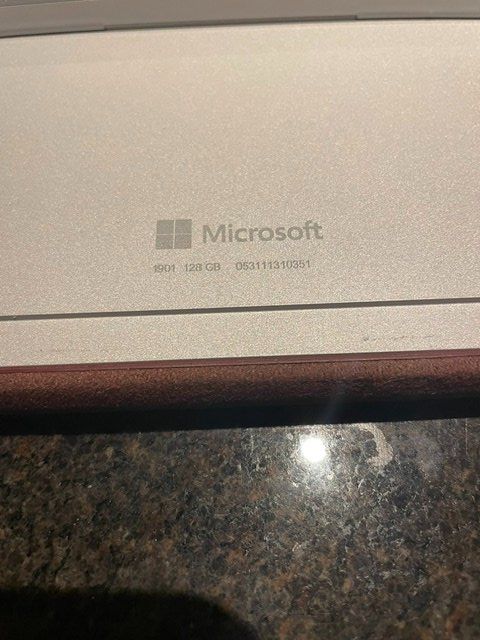 Microsoft Notebooks: `Surface Go 2 mit Pen und Typecover (bordeauxrot) – Gebraucht aus Ennetbaden von djpejic 3