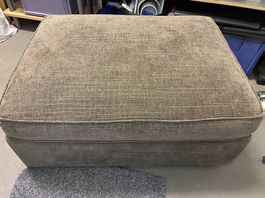 Hocker mit Stauraum