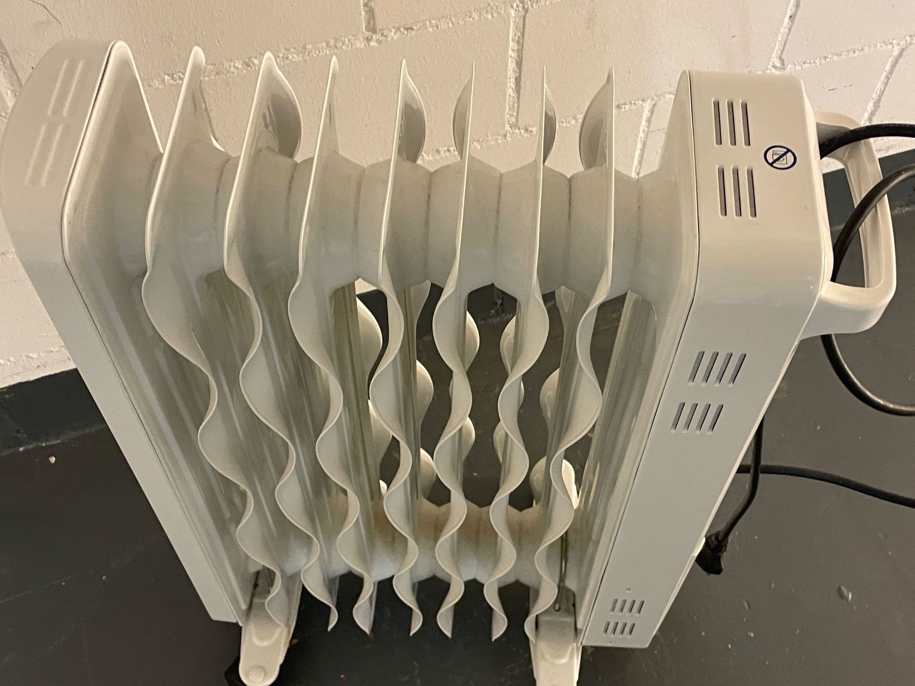 Radiateurs: Heizkörper Satrap Radia OR3 2000 Ölradiator – Neuf (Voir description) à Volketswil par rubin74 7