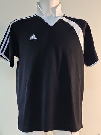 T-Shirt Schwarz/Weiss von Adidas Sport. (nov342)