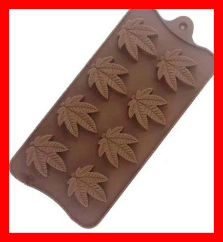 Backformen: Eiswürfelbehälter Marihuana Weed Rauchen Backform Backen – Neu und originalverpackt aus Dättlikon von easythings