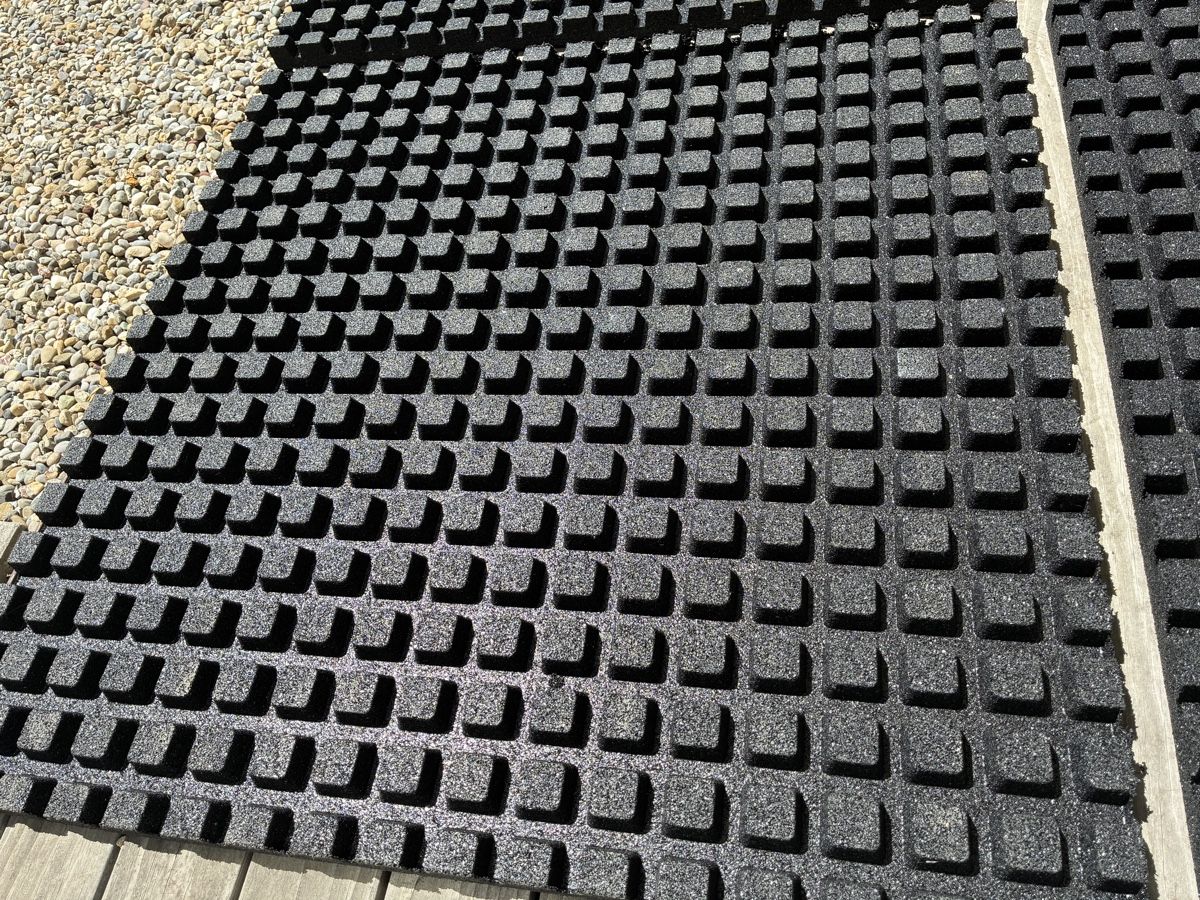 Tappetini fitness: 100CM X 100CM X 43 MM GRANUFLEX MULTIFUNKTIONSMATTEN – Usato da Schaffhausen venduto da camn01 1