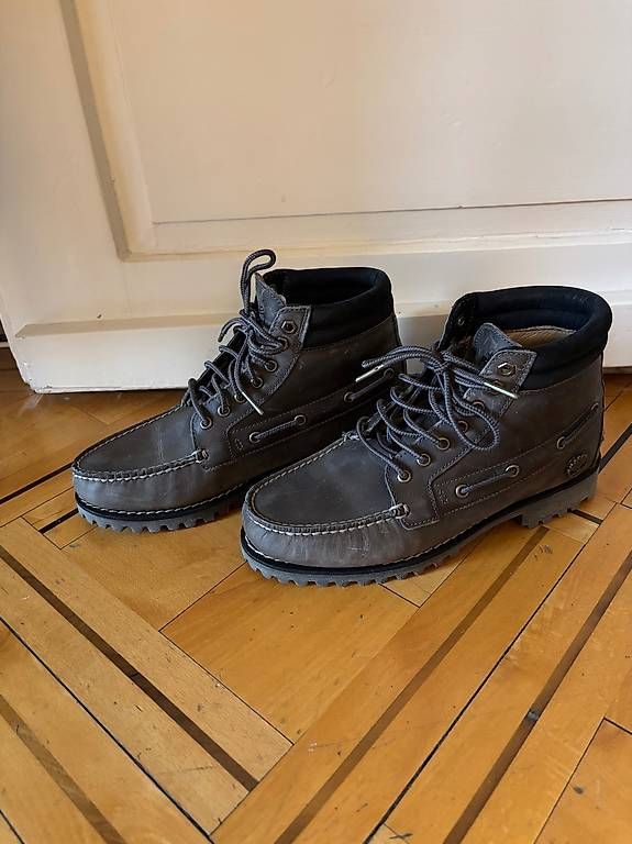 Scarpe da uomo: Timberland Boot Grau 42 – Usato da Zürich venduto da maison.citron 1