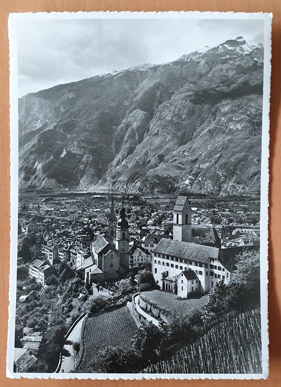 Cartoline postali: Chur - St.Luzi mit Calanda 1953 – Usato da Kreuzlingen venduto da Rschweiz1