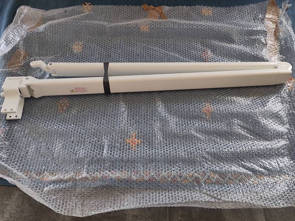 Marquises: Bras store-toile topas 2m – D'occasion à Neuchâtel par gay_b9jc