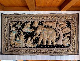 Wandteppich, Gepolsterte Stickerei