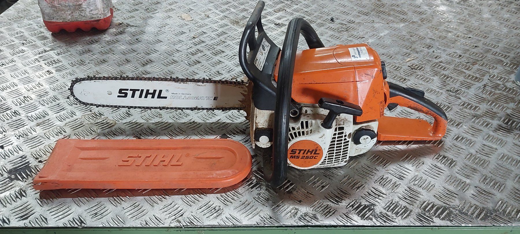 Stihl Seghe: Stihl Benzinkettensäge MS 250C – Usato da Buch am Irchel venduto da pwe_6kpn