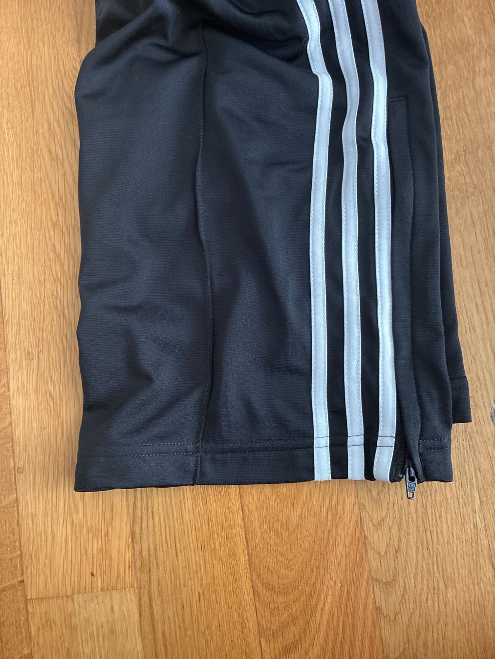 Adidas Pantaloni: Adidas FIREBIRD Hose – Usato da Altstätten SG venduto da palmela.31 2