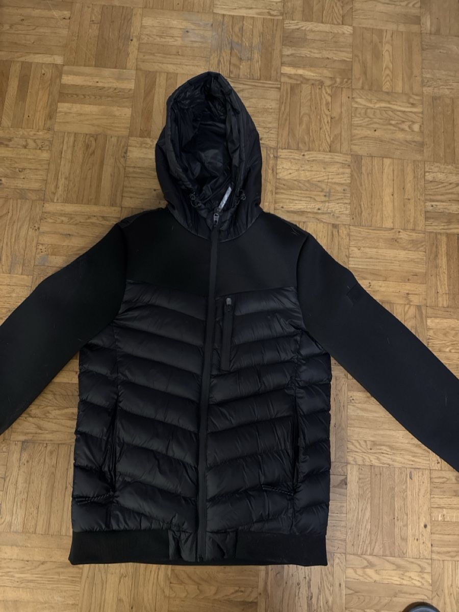 Giacche: Veste TIGOSI – Usato da Fribourg venduto da bar_q2pw