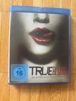 TRUE BLOOD. (BLU-RAY). DIE KOMPLETTE ERSTE STAFFEL