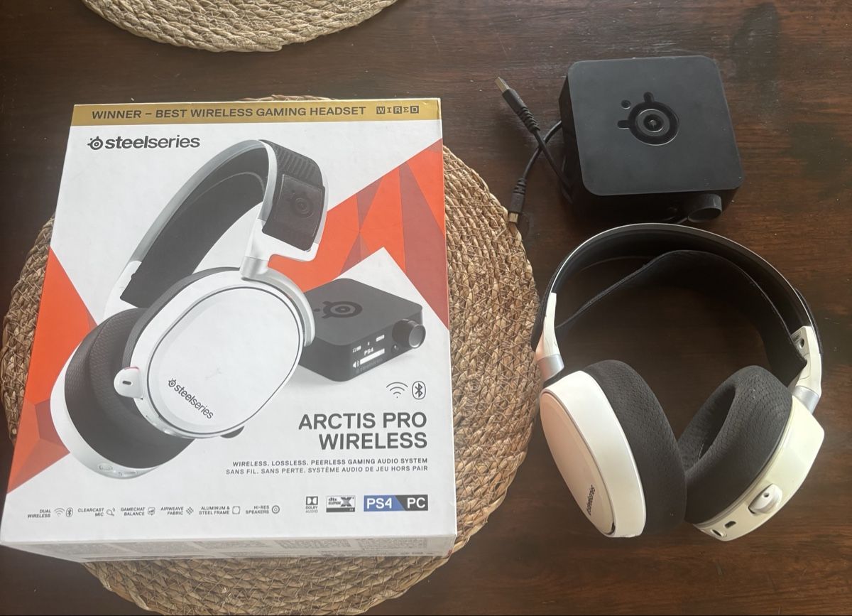 Steelseries Kopfhörer: SteelSeries Arctis Pro Wireless Gaming Headset used – Gebraucht aus Hünenberg von val_zs9z