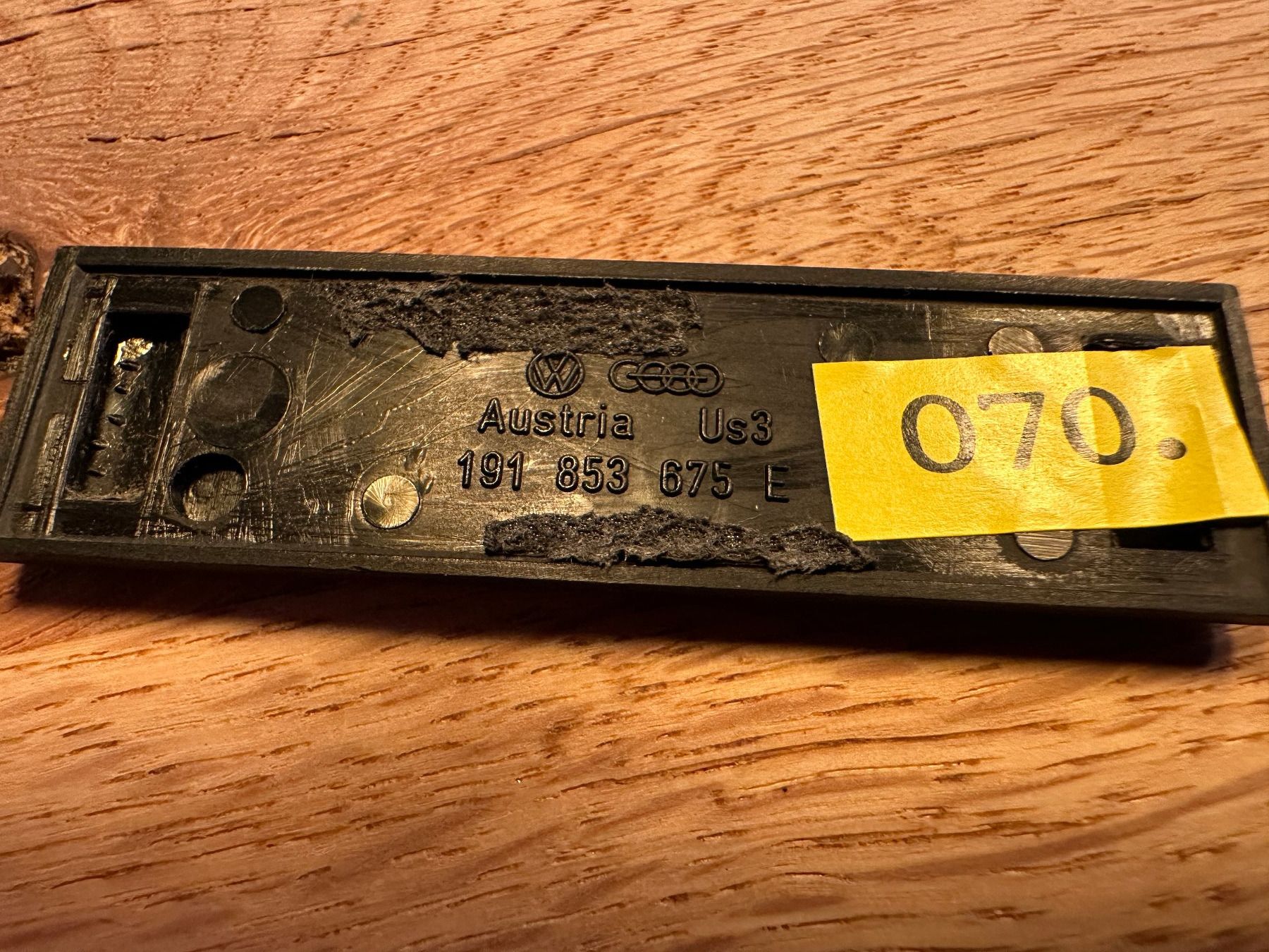 VW Tutti pezzi di ricambio auto: VW Golf 16V Emblem – Nuovo (secondo la descrizione) da Alpnachstad venduto da Rucksack10 2