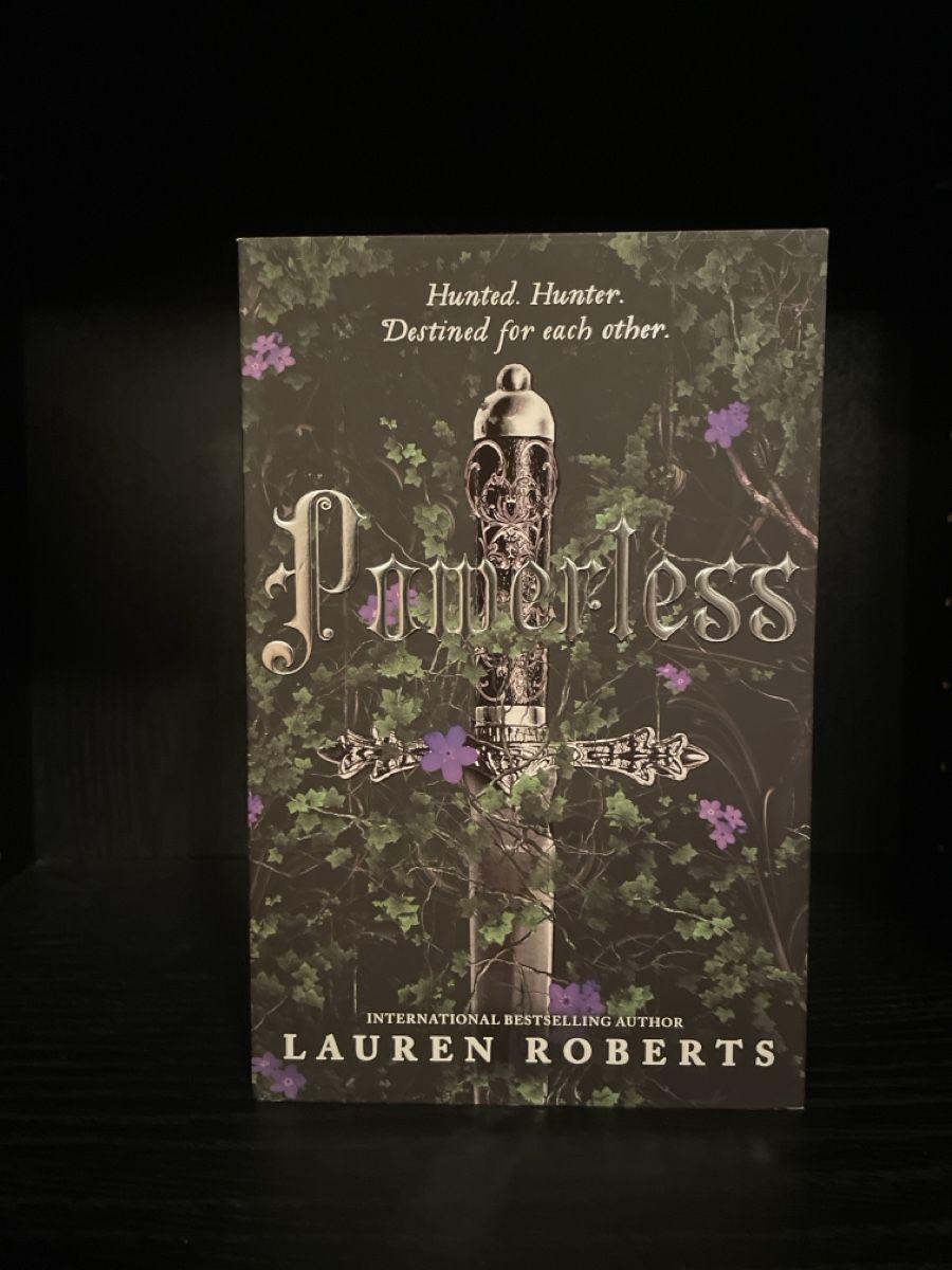 Bücher: Powerless by Lauren Roberts EN – Neu (gemäss Beschreibung) aus Münchenstein von yal_c6lx