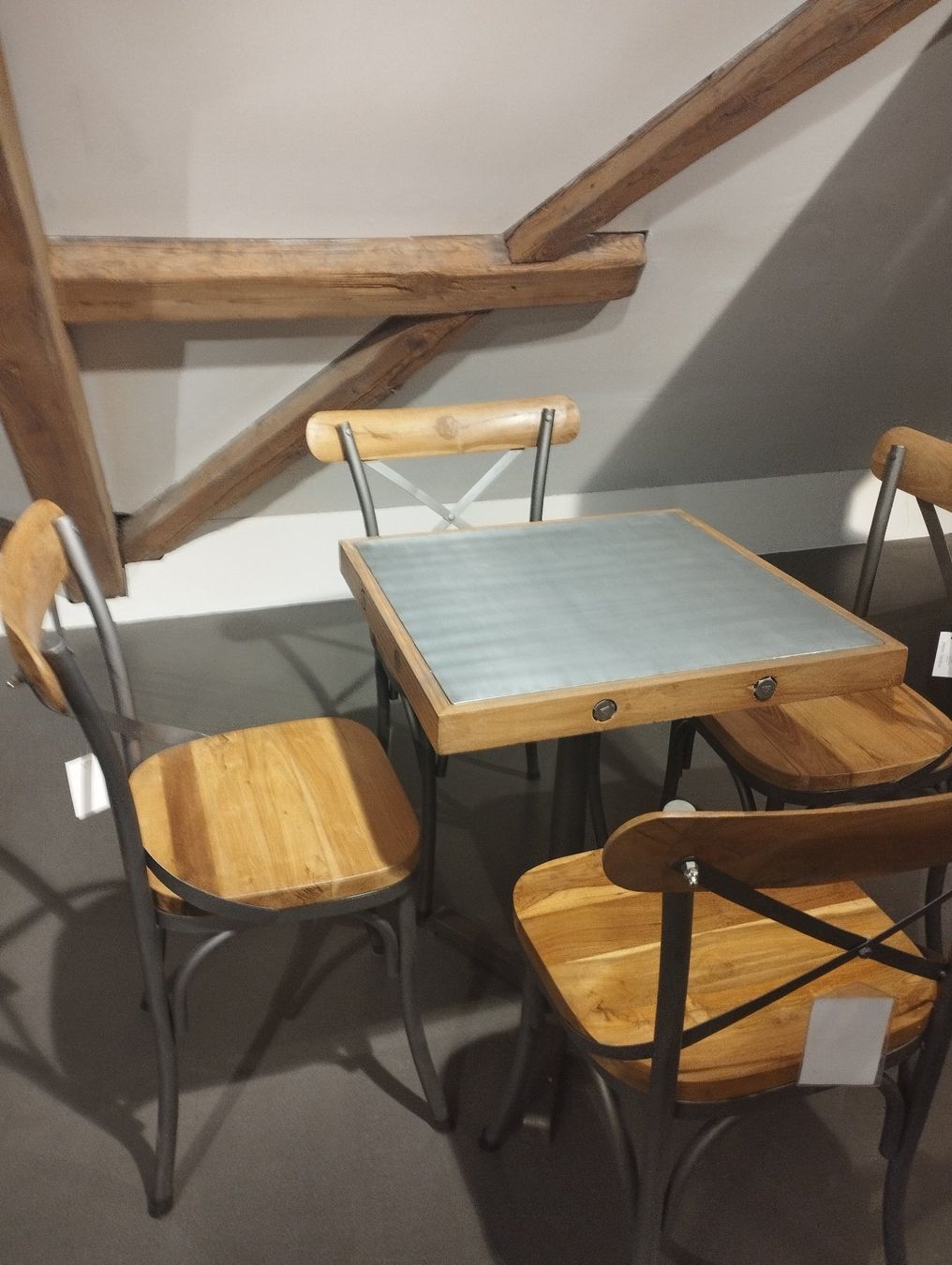 Tischset: Bistrotisch mit 4 Stühlen, recyclet Takholz – Neu (gemäss Beschreibung) aus Kloten von bilgeri01 3