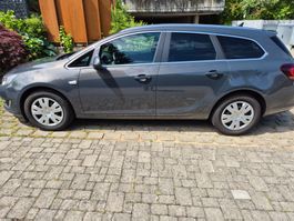 Opel Astra ST Exkl. 2.0 Diesel 8fach bereift, Anhängerkuppl.