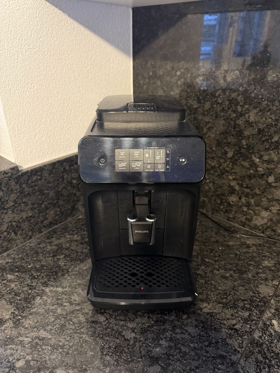 Philips Macchine per caffè & Macchine per espresso: Philips Kaffeevollautomat EP1200  – Usato da Zürich venduto da sch_ygw9