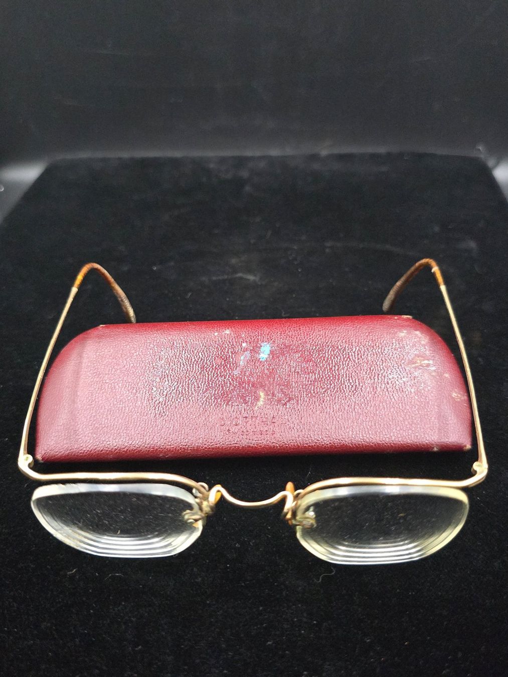 Occhiali & Lenti: Antike Art Decor Brille mit Etui – Usato da Rorschacherberg venduto da snOOpydOg11 6