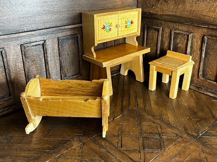 Puppenhäuser & -möbel: Lot Puppenmöbel Holz – Gebraucht aus Brugg AG von Faint.Memory