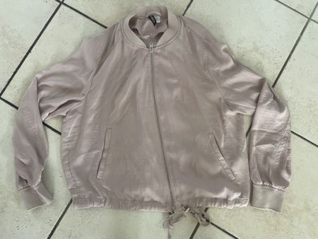Leichte H&M Divided Bomber Jacke, altrosa Gr.42, Top Zustand