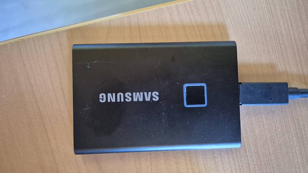Samsung Harddisks: Samsung T7 Touch 1 TB – Gebraucht aus Hohenrain von Sven848 2