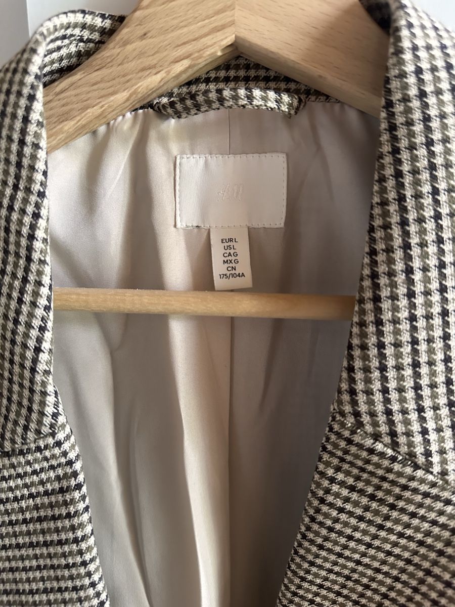 H&M Vestes: Blazer kariert H&M Gr. L – D'occasion à Münsingen par Secondhand89 1