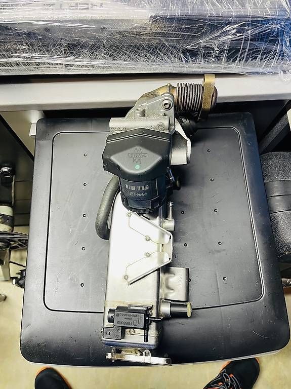 Tutti pezzi di ricambio auto: BMW original Abgaskühler 7810751 – Usato da Selzach venduto da King_Kong2403 2