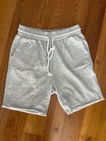 Lässige, sportliche graue Sommer Shorts Grösse S Trainerhose
