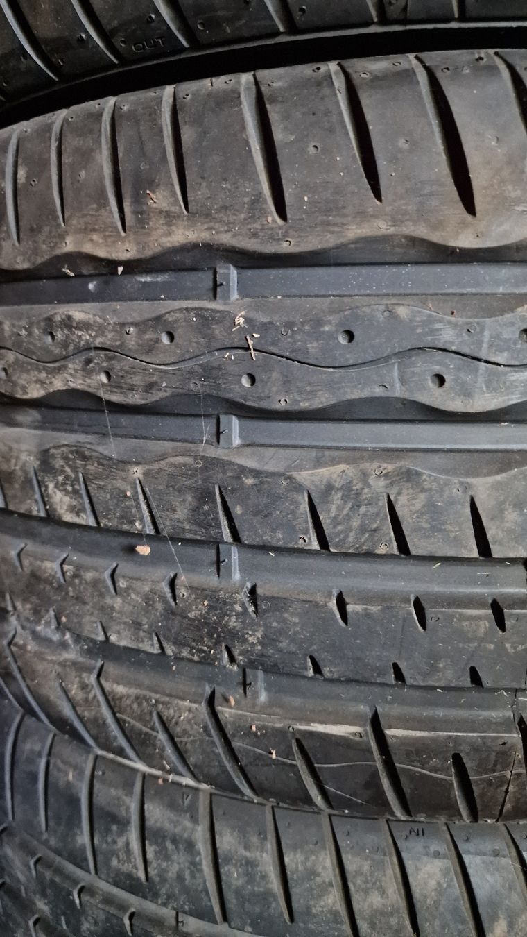 Hankook Pneumatici & Ruote complete: 4 Reifen Hankook Ventus EVO S1 – Usato da Willisau venduto da Haefliger01