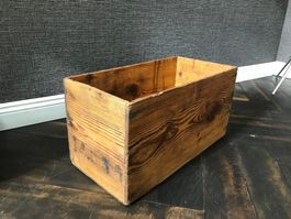 Tolle antike Holzkiste, mit interessanter Maserung