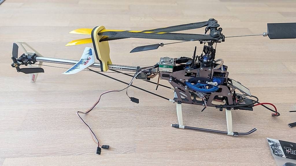 RC Modellbau: RC Helikopter Align T-Rex 450 S ??? – Gebraucht aus Baar von Nermal03