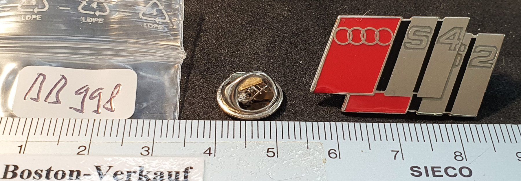 Audi Placchette & Badge: BB998 - Pin Auto / AUDI S4 & S2 Logo Emblem – Usato da Reinach BL venduto da Boston-Verkauf 1