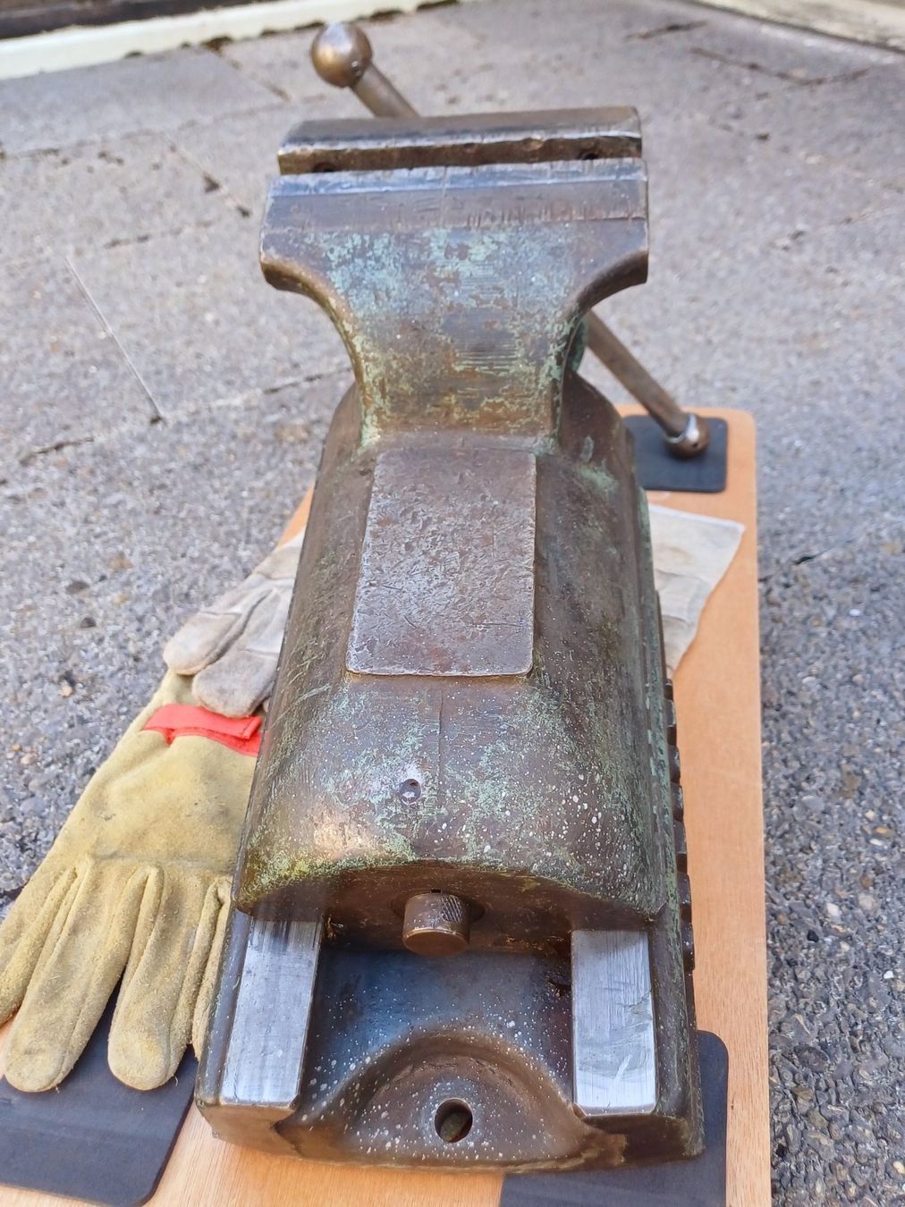 Gressel Tutti gli attrezzi: Gressel Schraubstock Sulzer Elektroguss! 50cm – Usato da Kloten venduto da Juanita3 5