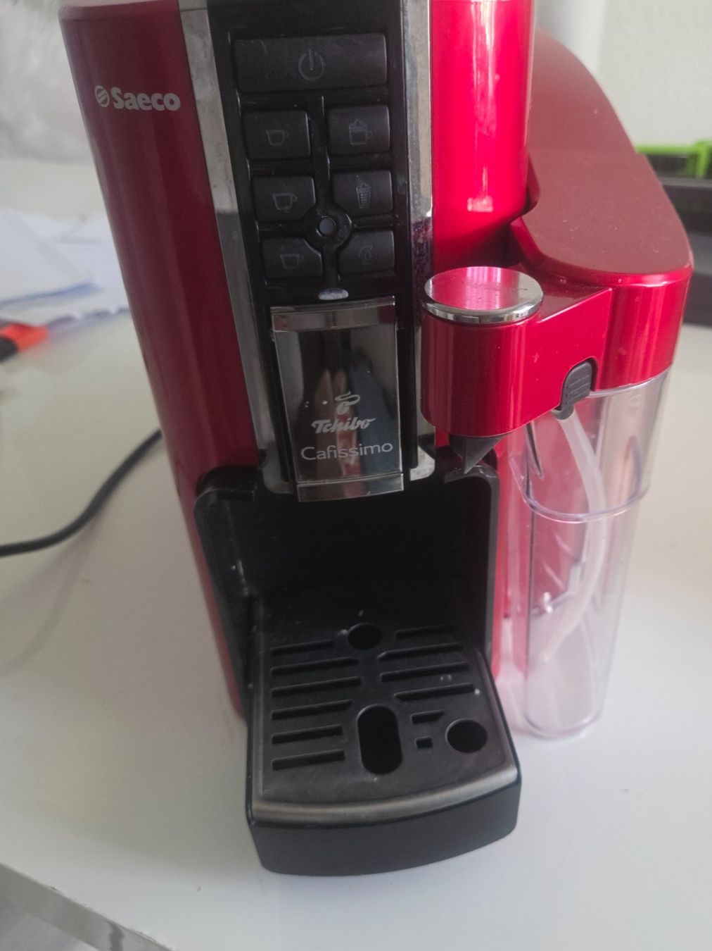 Saeco Macchine per caffè & Macchine per espresso: Machine à café Tassimo/Saeco rouge - Bon état - . – Usato da Bern venduto da abs76 4