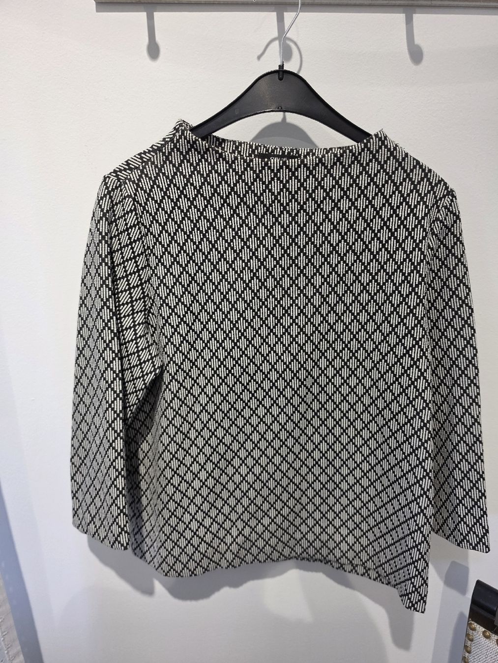 Opus Pullover & Sweatshirts: Damen Pullover Opus schwarz weiss gemustert Grösse 36 – Neu (gemäss Beschreibung) aus Adligenswil von FriedasWelt
