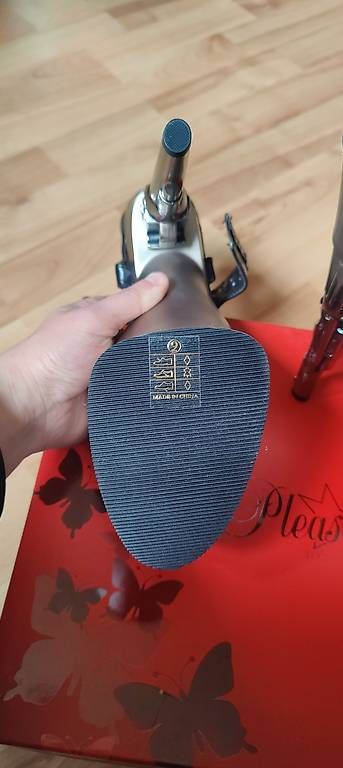 Scarpe da donna: Pleaser UK 6 – Usato da Winterthur venduto da Blacky1342 1
