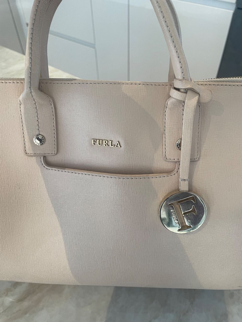 Furla Borse da donna: Furla Handtasche beige – Usato da Bergdietikon venduto da ccpurple 1