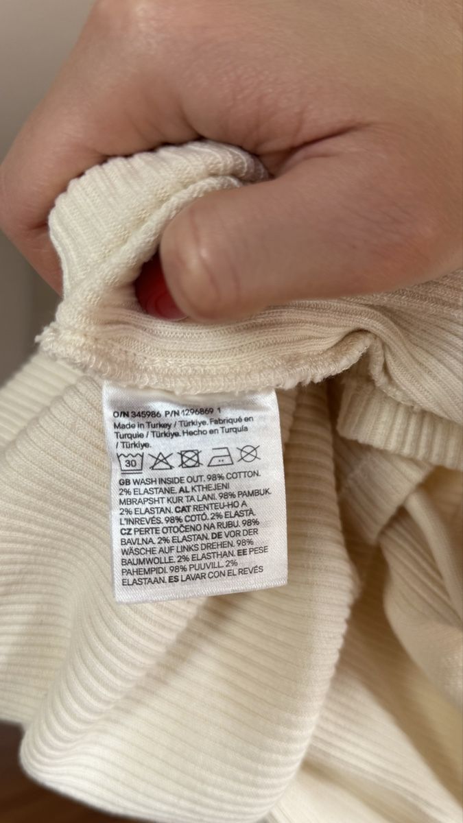 H&M Top: Beige top - Size XS/S – Nuovo (secondo la descrizione) da Zürich venduto da eli_t8nw 4