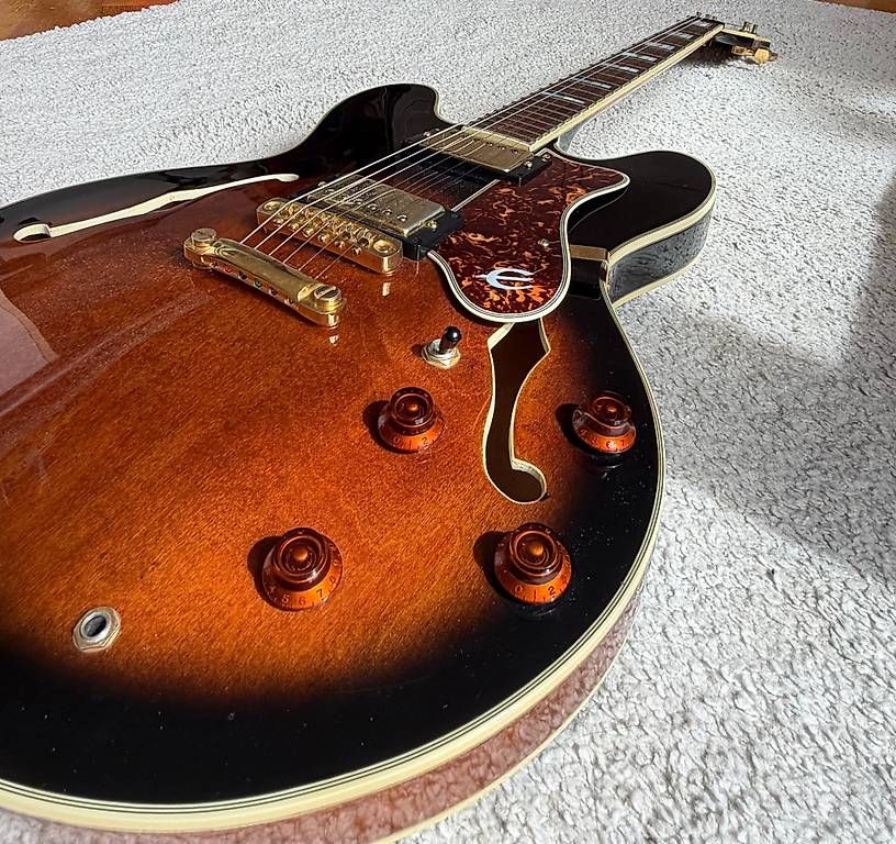 Strumenti musicali: Epiphone by Gibson de 1984 – Usato da Genève venduto da max_8qx2 1