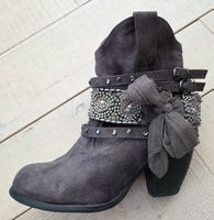 Graue Wildleder-Stiefeletten, Gr. 37