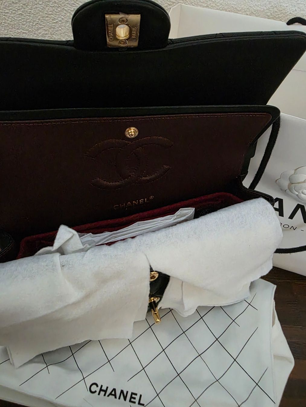 Chanel Borse da donna: Chanel Medium Classic Flap (2025) – Nuovo (secondo la descrizione) da Winterthur venduto da FragranceLUXE 1